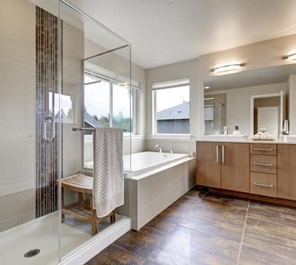 Walk-in shower with a built-in bench for seniors in New Orleans