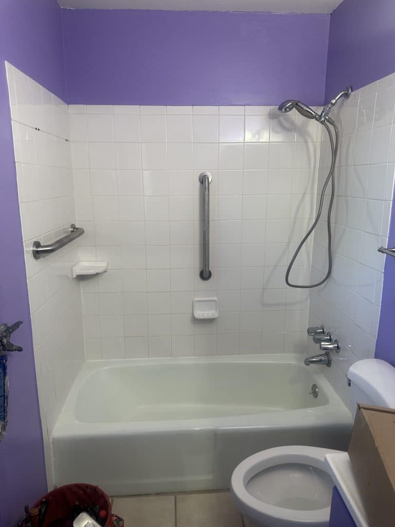 Compact bathtub with integrated toilet - Turnkey Bath Remodel